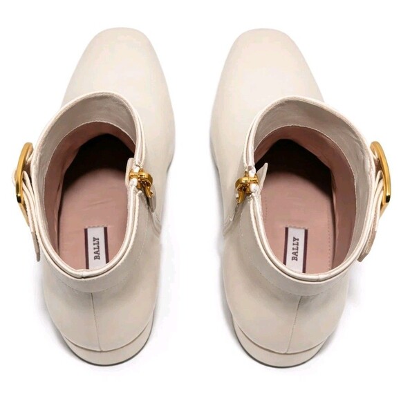 Bally Jay Buckle Womens Leather Ankle Boots Cream Size 39.5 US 9 New w/ Box Dust - Picture 9 of 16
